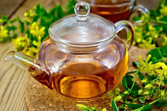 Herba de San Xoán para o tratamento do alcoholismo feminino